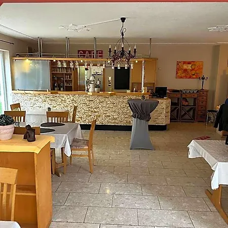 Rosengarten Hotel *